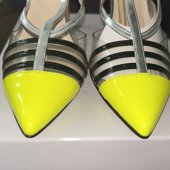 NWB Ninewest T-Strap heel - Picture 3 of 8